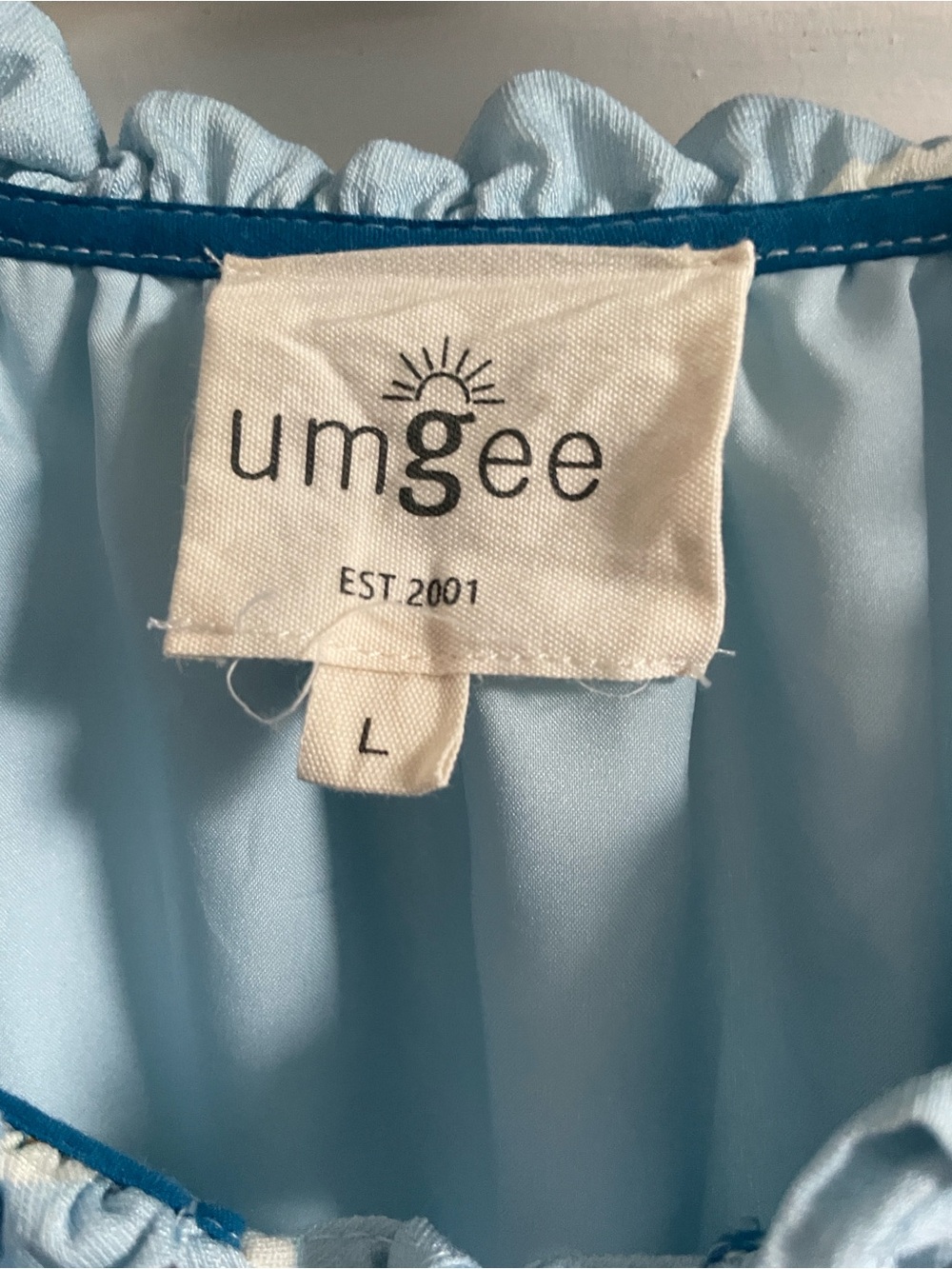 umgee Light Blue Floral Peasant Top, worn once, great with white pants. - Picture 3 of 6